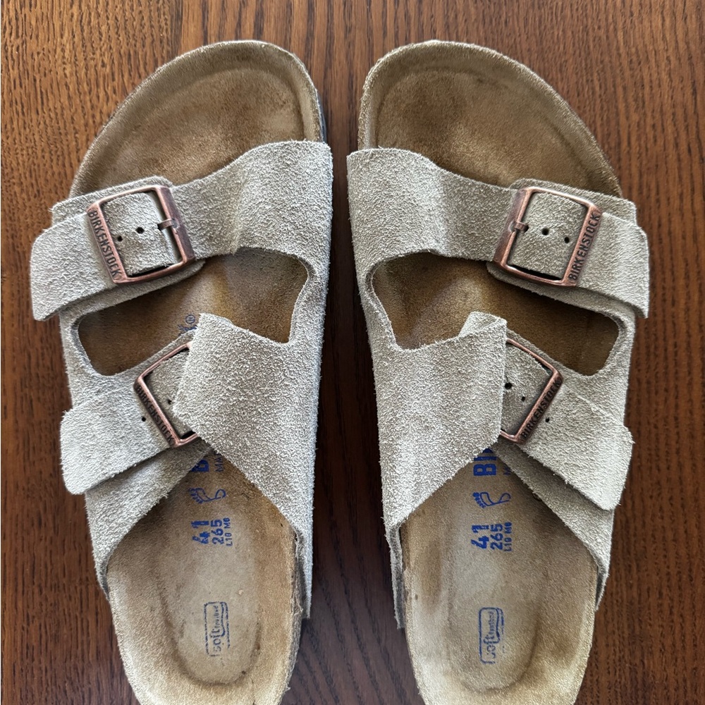 Birkenstock Sandals - Light Brown Suede - Sz 41 (Never worn)